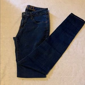Women’s mid rise dark blue jeggings